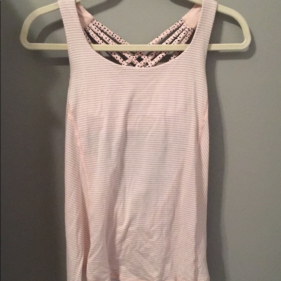 Lululemon free to be tank - Picture 1 of 3
